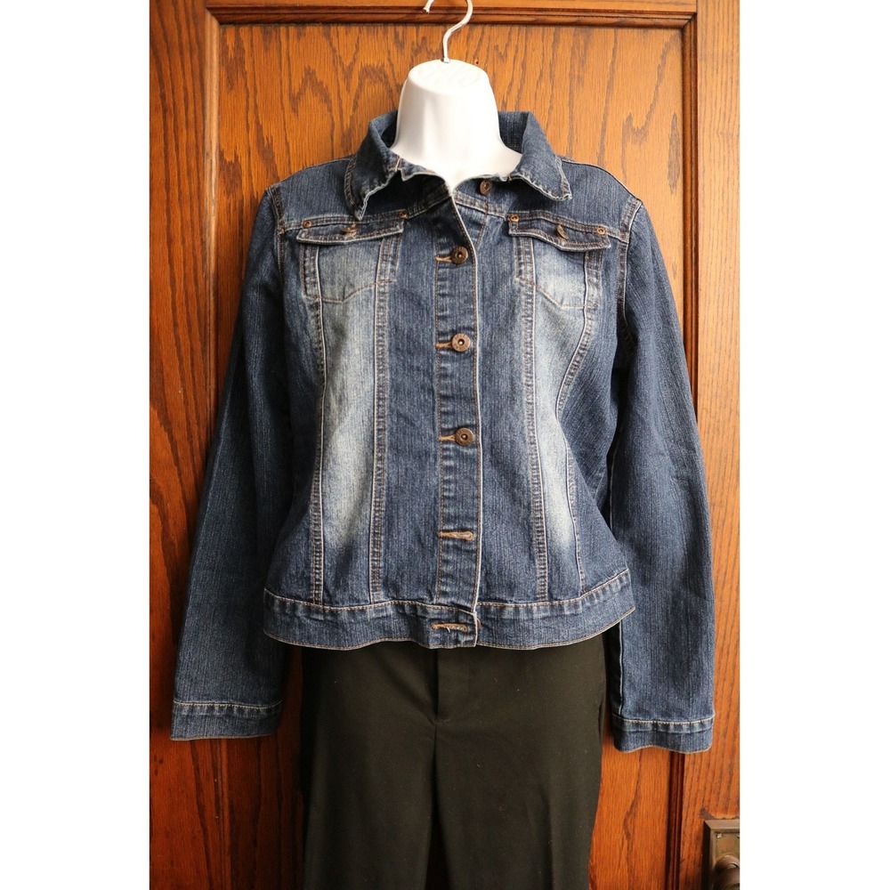 AC3998 Faded Denim Trucker Jacket Women Large Blue Stretch Buttons Casual 90s